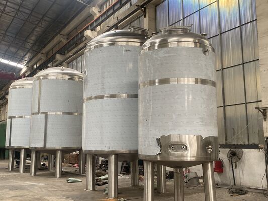 Maximaler Betriebsdruck 87 psi und spiegelpolierter Wasseraufbereitungstank für kundenspezifische Wasseraufbereitungslösungen